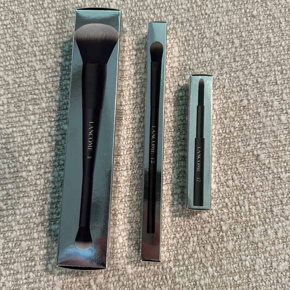 Lancôme Brush set of 3 new in packaging with free Lancôme eyeshadow palette